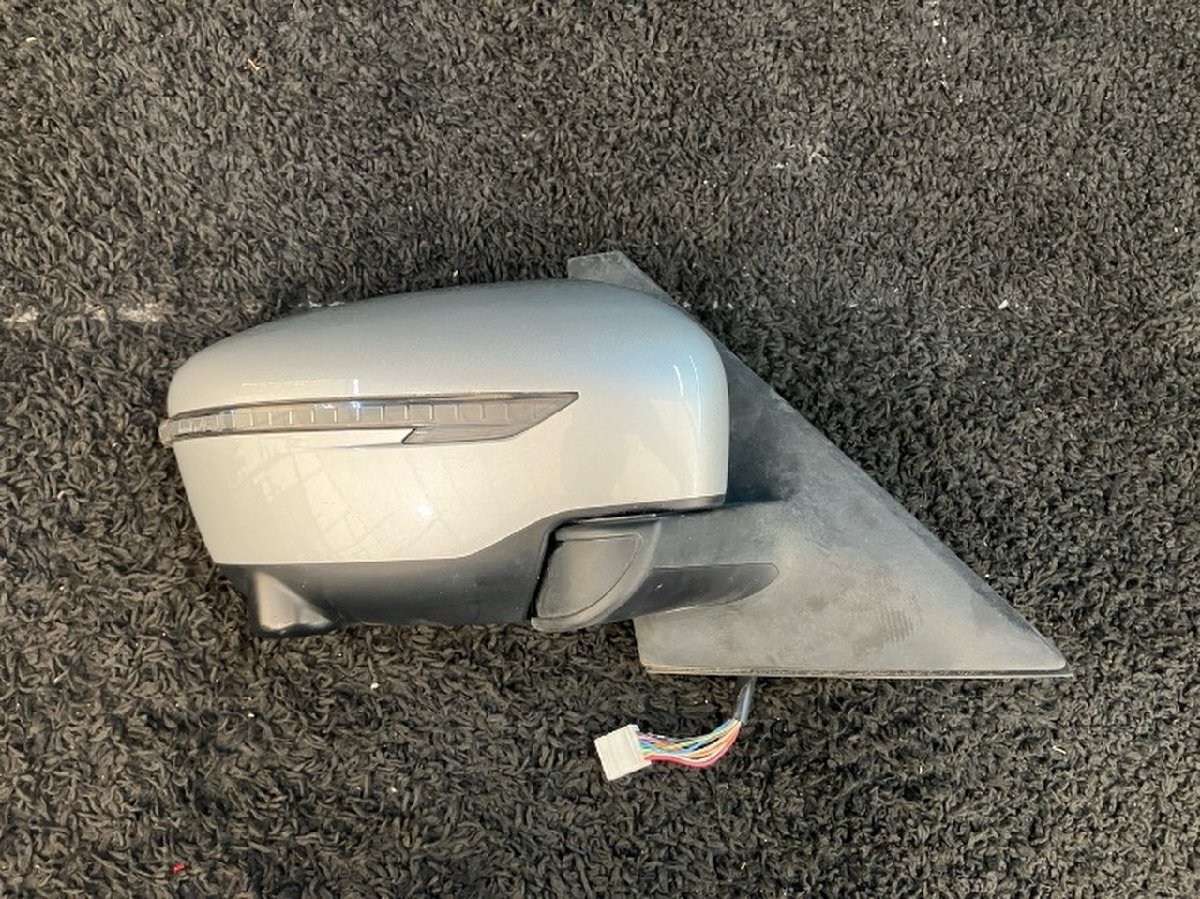 セレナ GFC27 GC27 C27 右ドアミラー カメラ付 96301-5TA0D K23 ブリリアントシルバーメタリック拍卖