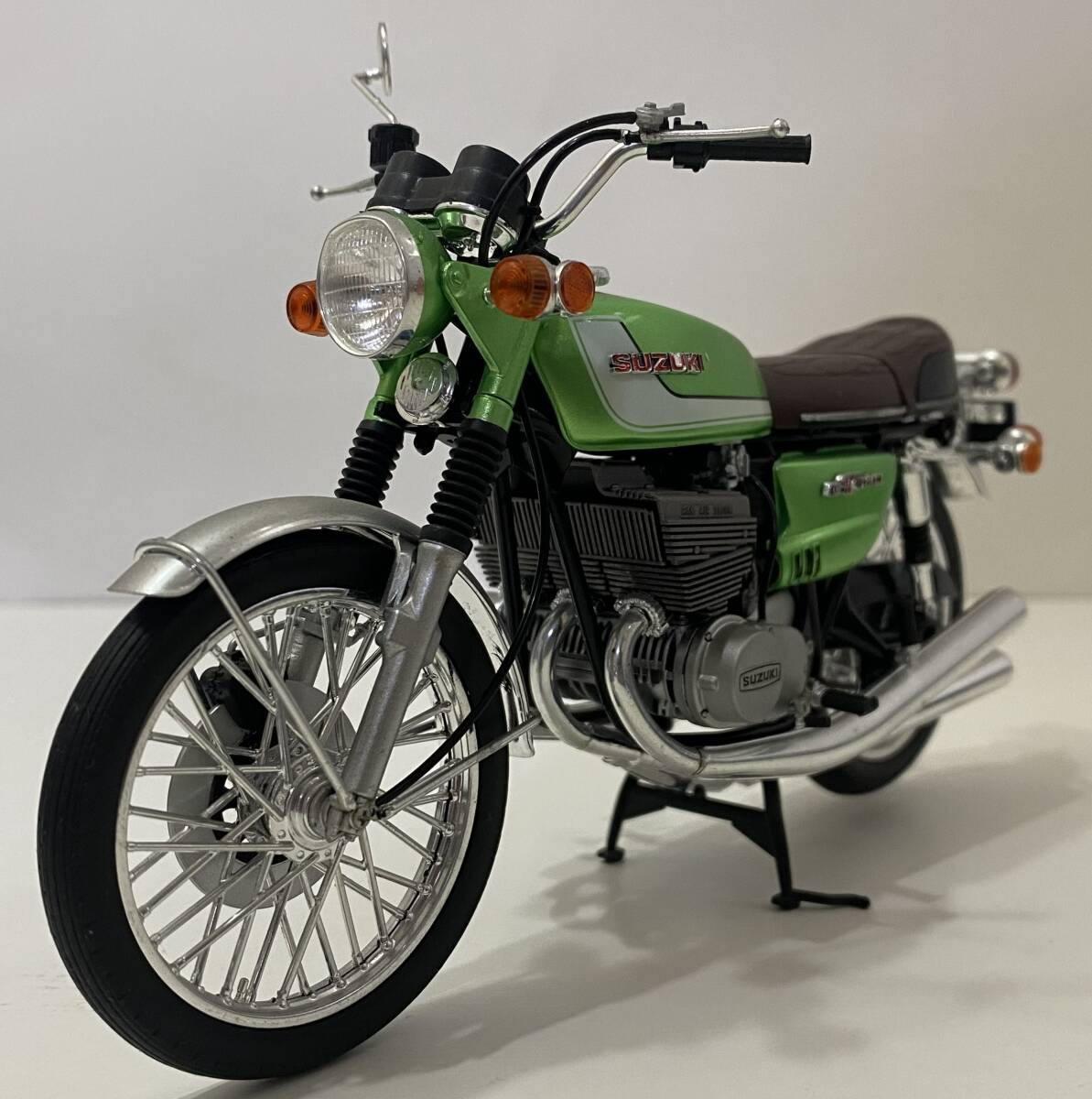 B728 1円~ 完成品 ハセガワ 1/12 スズキ SUZUKI GT380 塗装済 組立済 ジャンク拍卖
