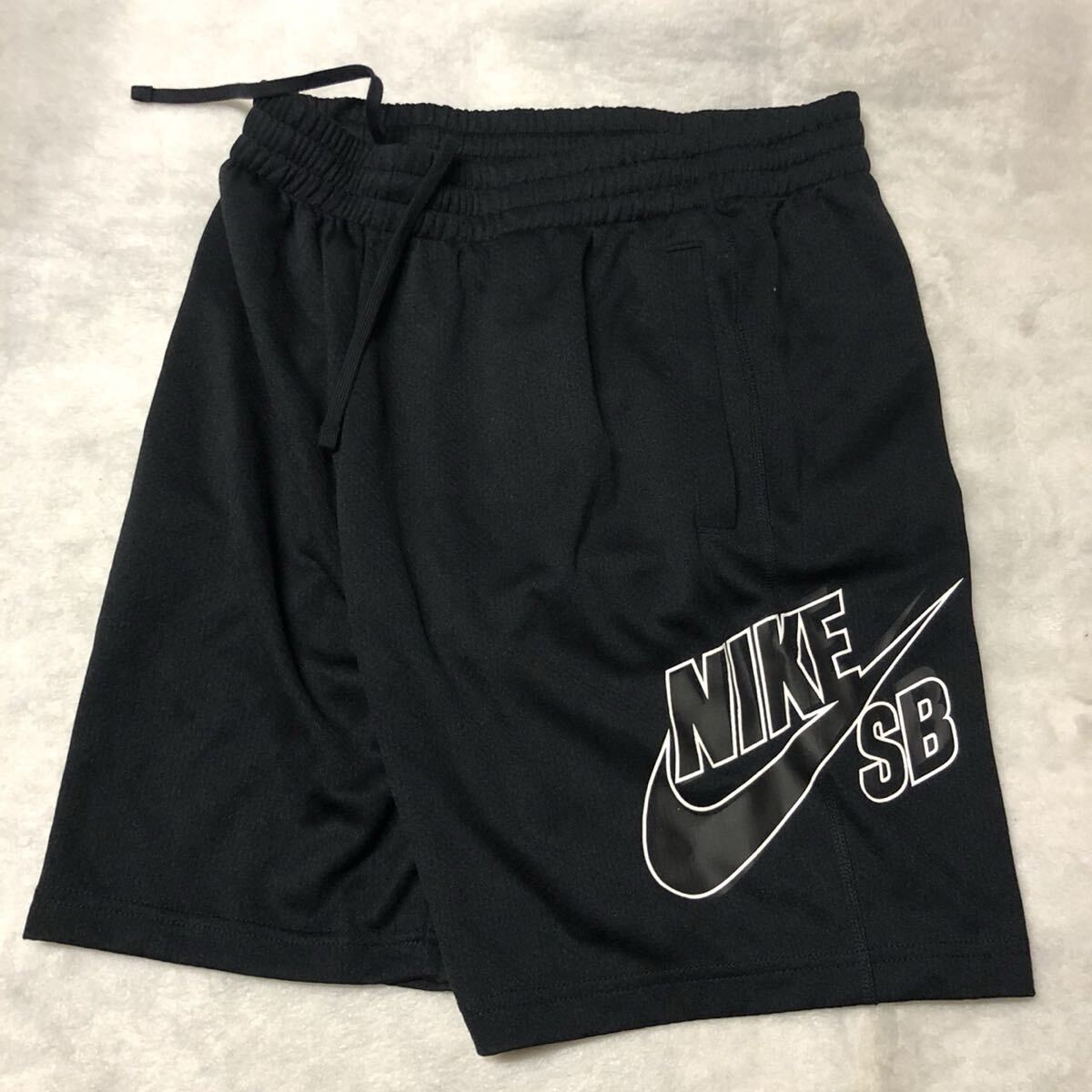 NIKE スケートボード ショートパンツ ブラック CI5853-010サイズM拍卖