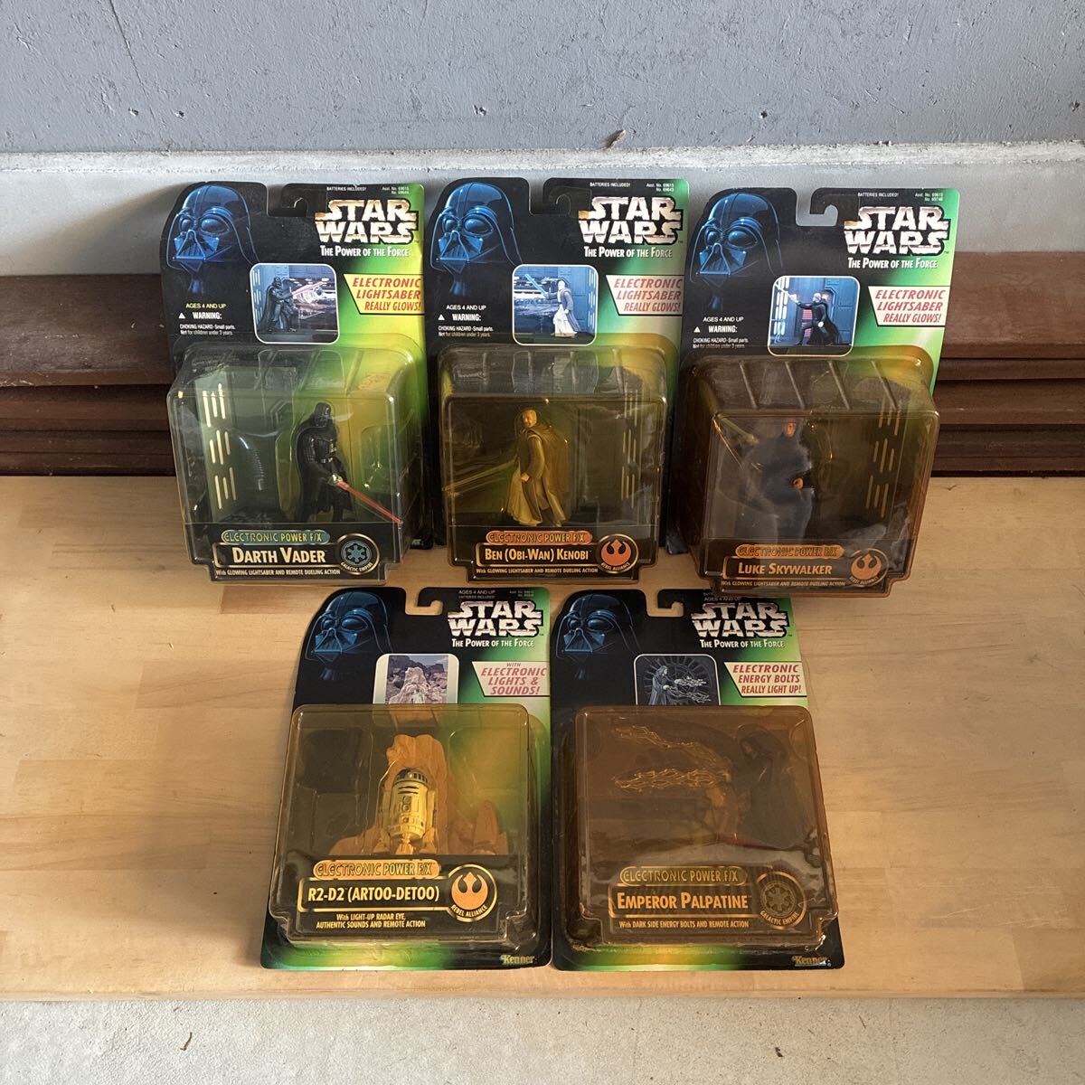 【5点 まとめ】 スターウォーズ THE POWER OF THE FORCE フィギュア まとめ売り Kenner 当時物 おもちゃ レトロ コレクション 希少 No.43拍卖