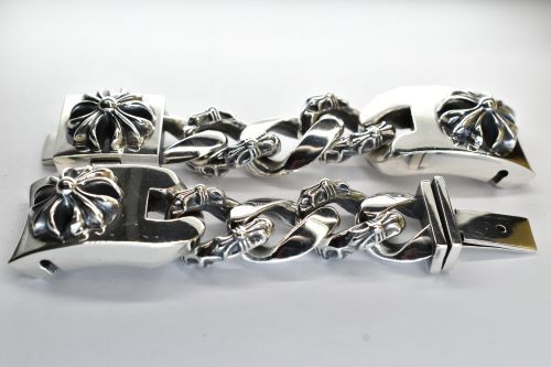 正規品CHROME HEARTS スペシャルオーダーファンシーCHプラスwロックウォッチブレス17㎝「142g」激レア拍卖