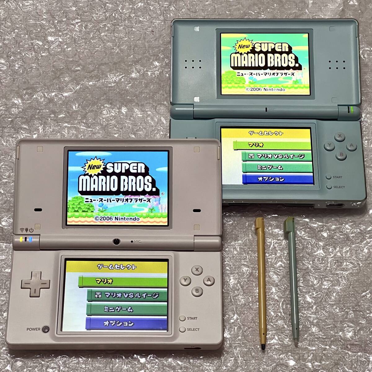 〈美品あり・動作確認済み〉ニンテンドーDS Lite 本体 アイスブルー USG-001 DSi ホワイト TWL-001 2台 NINTENDO DS拍卖
