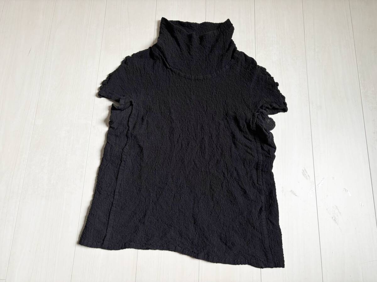me ISSEY MIYAKE イッセイミヤケ cauliflower wrinkled high-neck top カリフラワー シャーリング 縮絨 カットソー ハイネック 黒 ◎0838拍卖