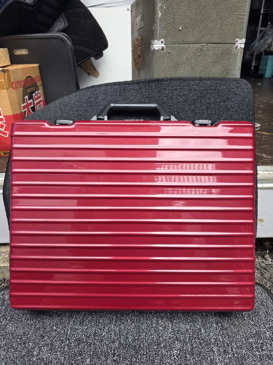 RIMOWA アタッシュケース(アルミ製ブリーフケース)拍卖