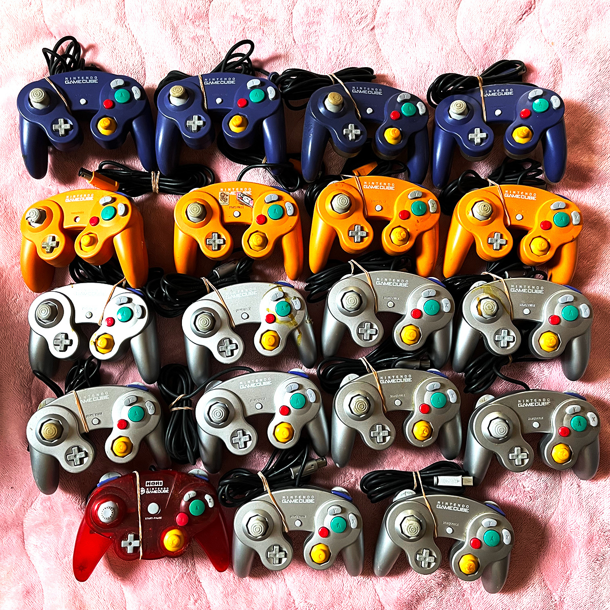ゲームキューブ コントローラ 19個 セット まとめ売り 大量 GC 純正 HORI ホリ game cube DOL-003 ジャンク バイオレット クリア オレンジ拍卖