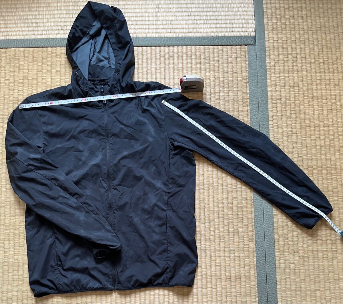 UNIQLO ユニクロ ポケッタブルパーカー 黒 ?ブラック? ウインドブレーカー ブルゾン アウター ジャケット メンズ Lサイズ拍卖