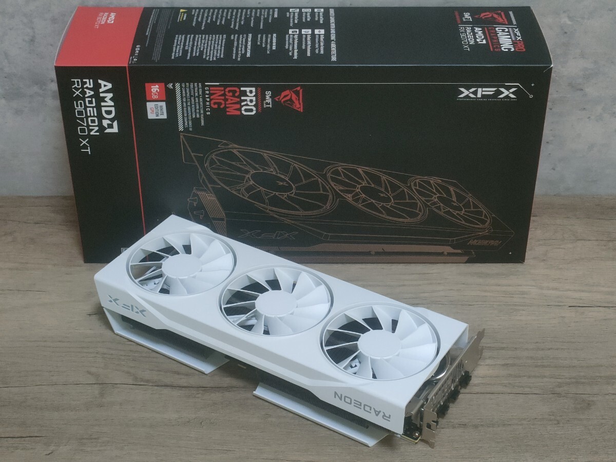 AMD XFX Radeon RX9070XT 16GB Swift Gaming Edition with 【グラフィックボード】拍卖