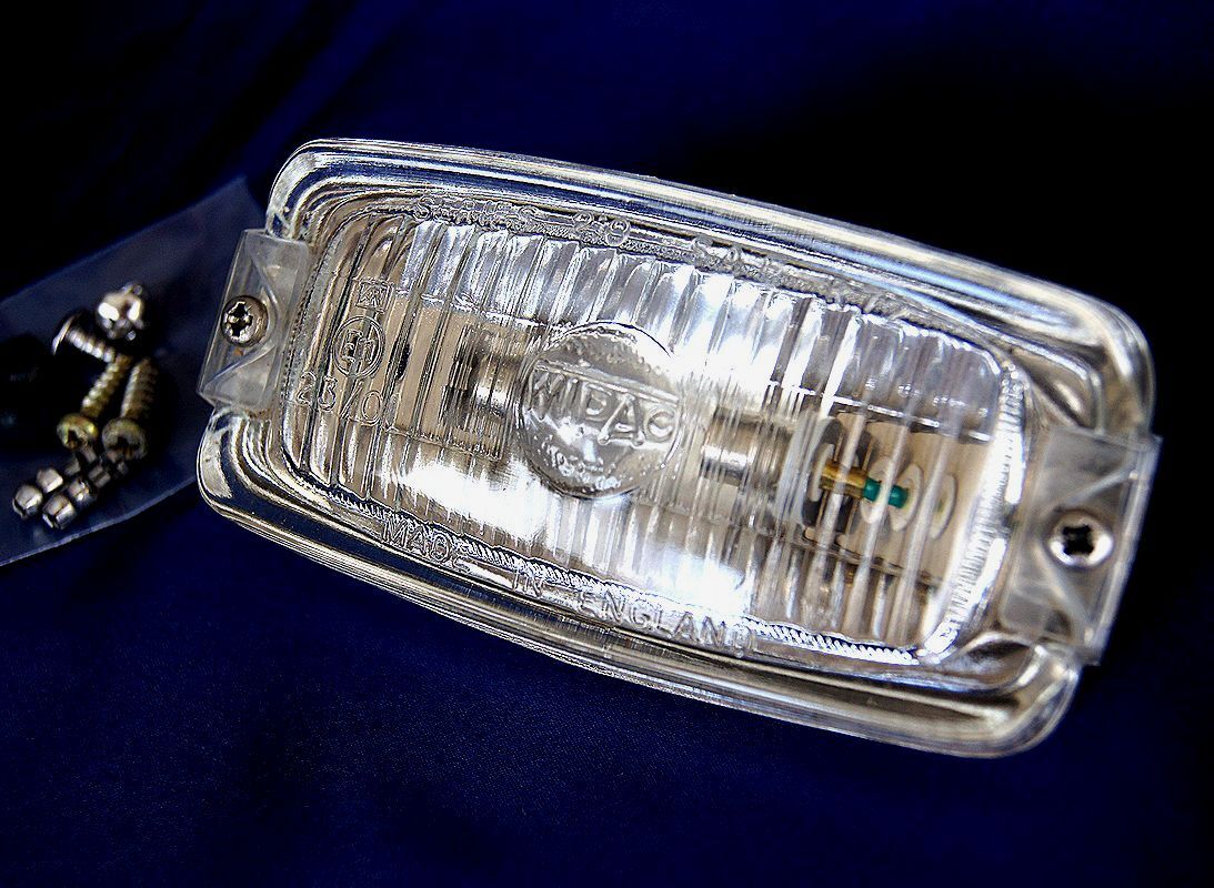 NOS 60年代の未使用新品 BMC指定純正品 英国WIPAC 薄型バックランプ リバースランプ ステンレス製 直付型 クラシックローバーミニ 実働品拍卖