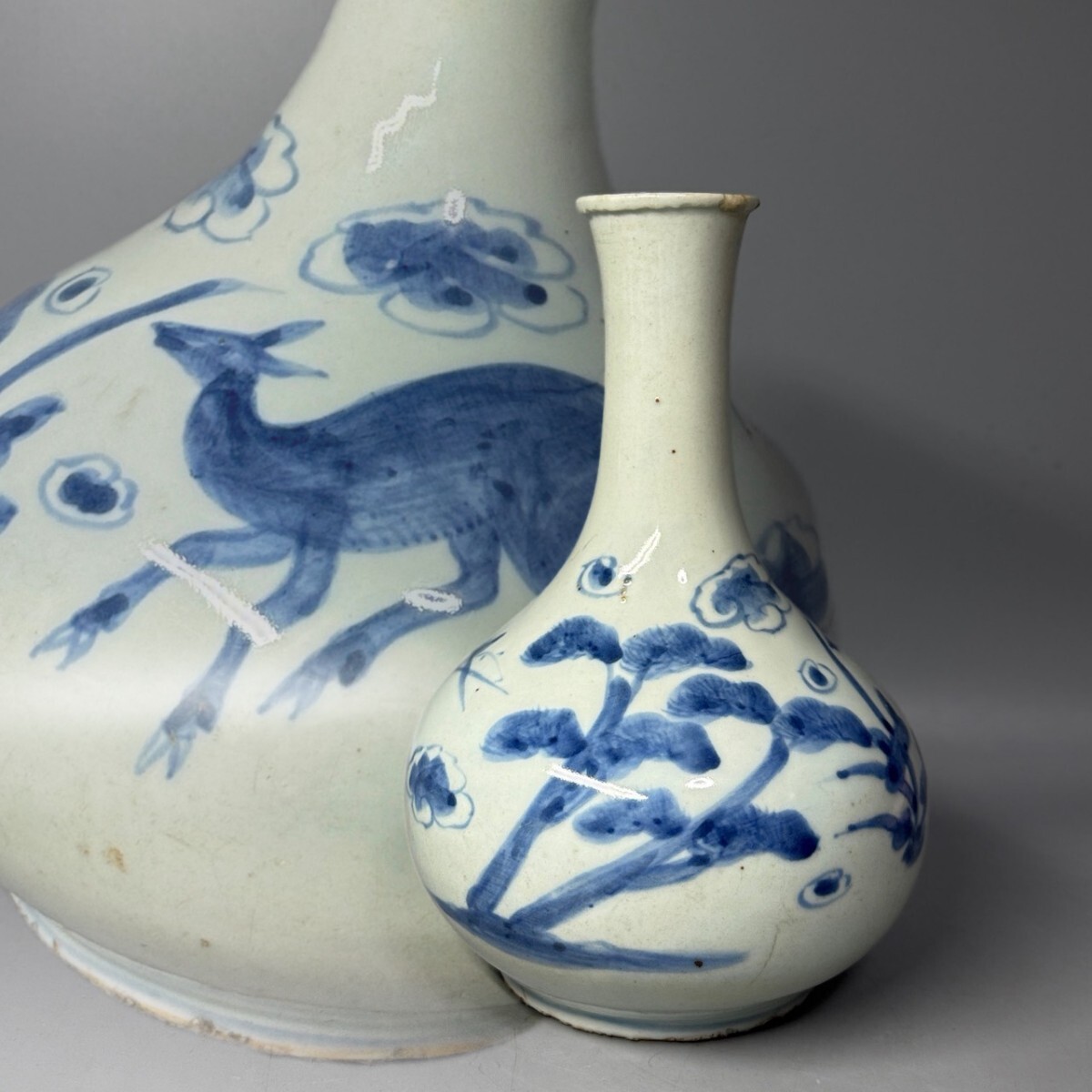 旧家蔵出し品 李朝期 分院 白磁 染付 鹿 花卉山水紋 花入 時代物 高さ約23cm拍卖