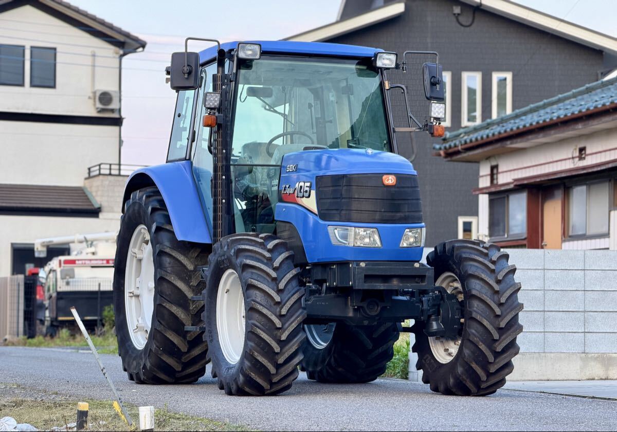 イセキトラクターT.Japan105★105馬力★984時★TJV105★ エアコンキャビン付き★パワステ★4WD★自動水平★外部油圧取り出口付き拍卖