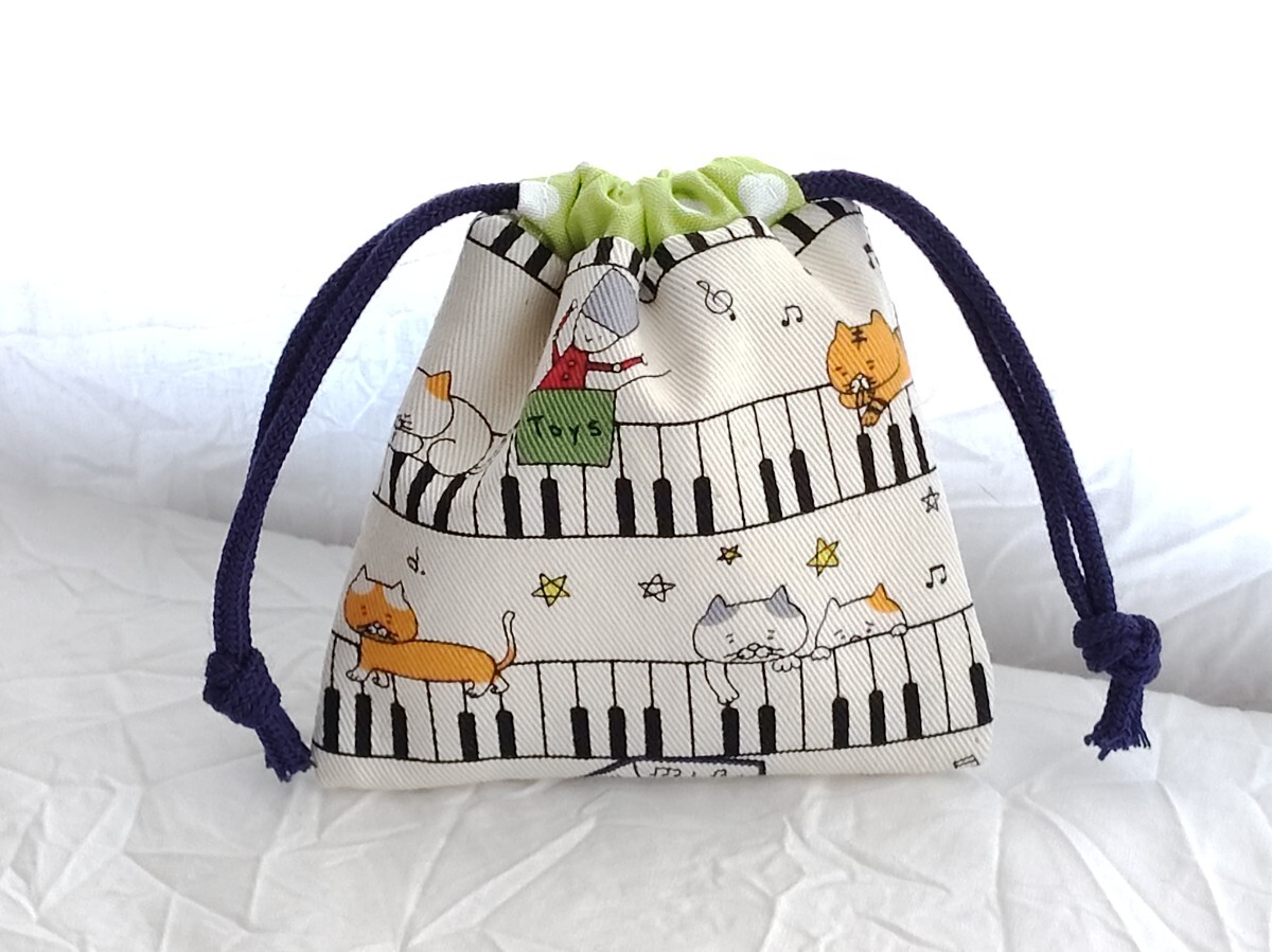 ★ハンドメイド★cat*ピアノと猫さん*ミニ巾着袋*小物入れ♪ねこa拍卖