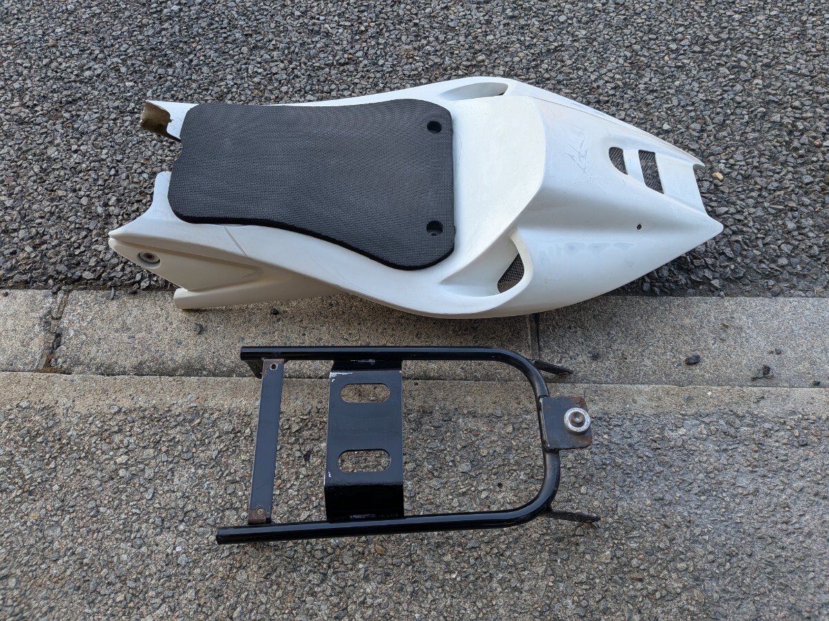 エイプ50 KISS Racing製? シートレール NSF100 シートカウル シートベース拍卖