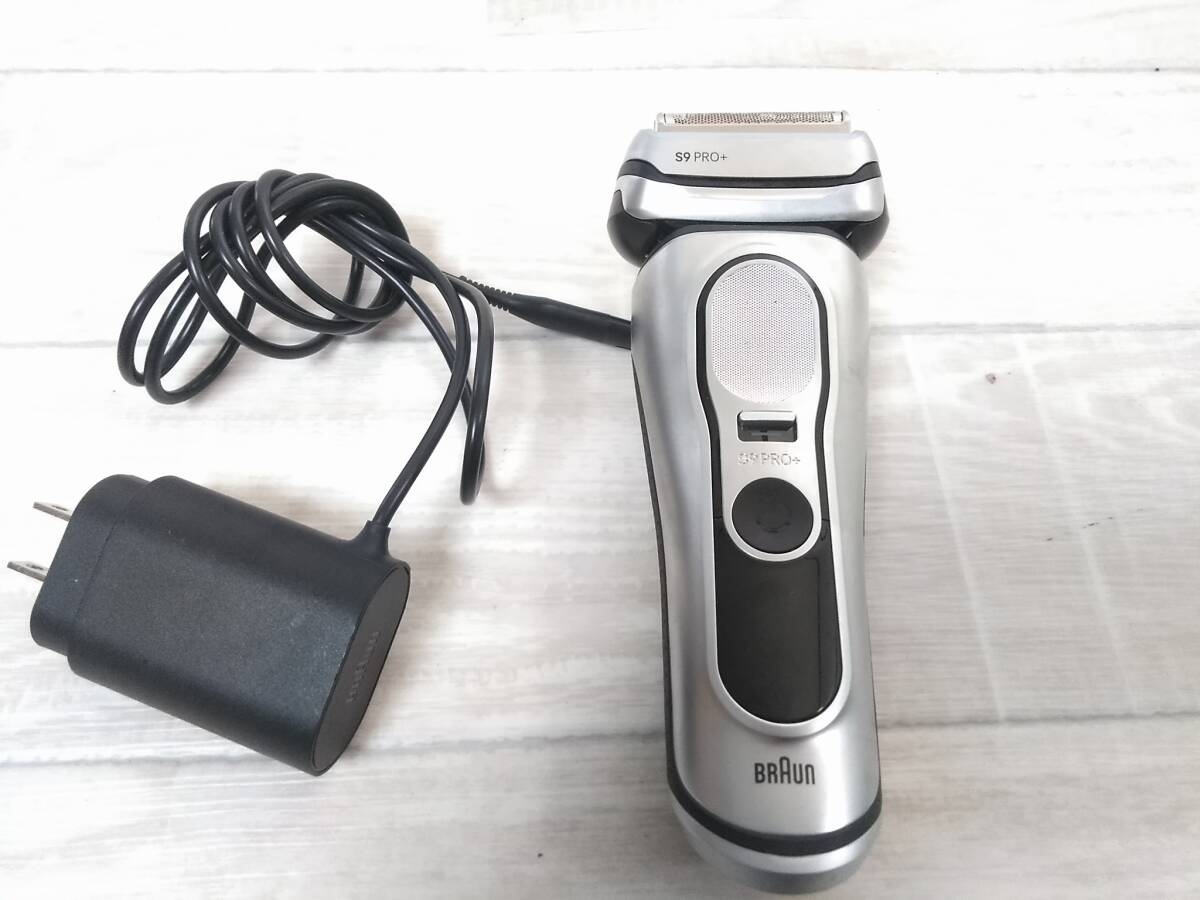 BRAUN ブラウン シリーズ9Pro+ /電気シェーバー/Type5793 /充電器付き G1拍卖