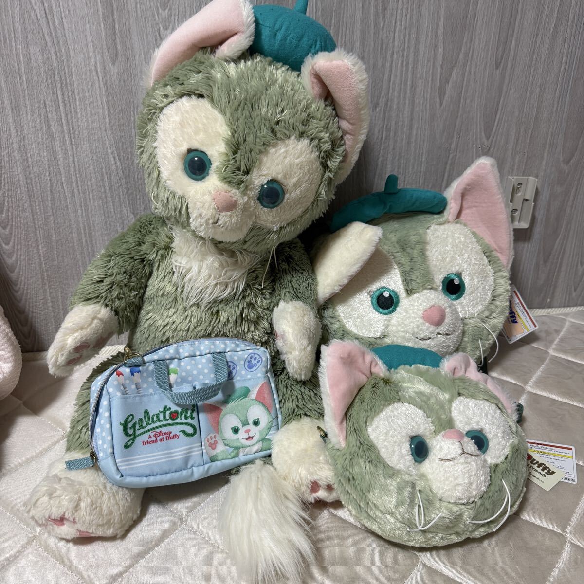 ディズニーシー ジェラトーニ ぬいぐるみ 2018 Mサイズ バック まとめ売り ショルダーバッグ フェイスポシェット ダッフィーフレンズ拍卖