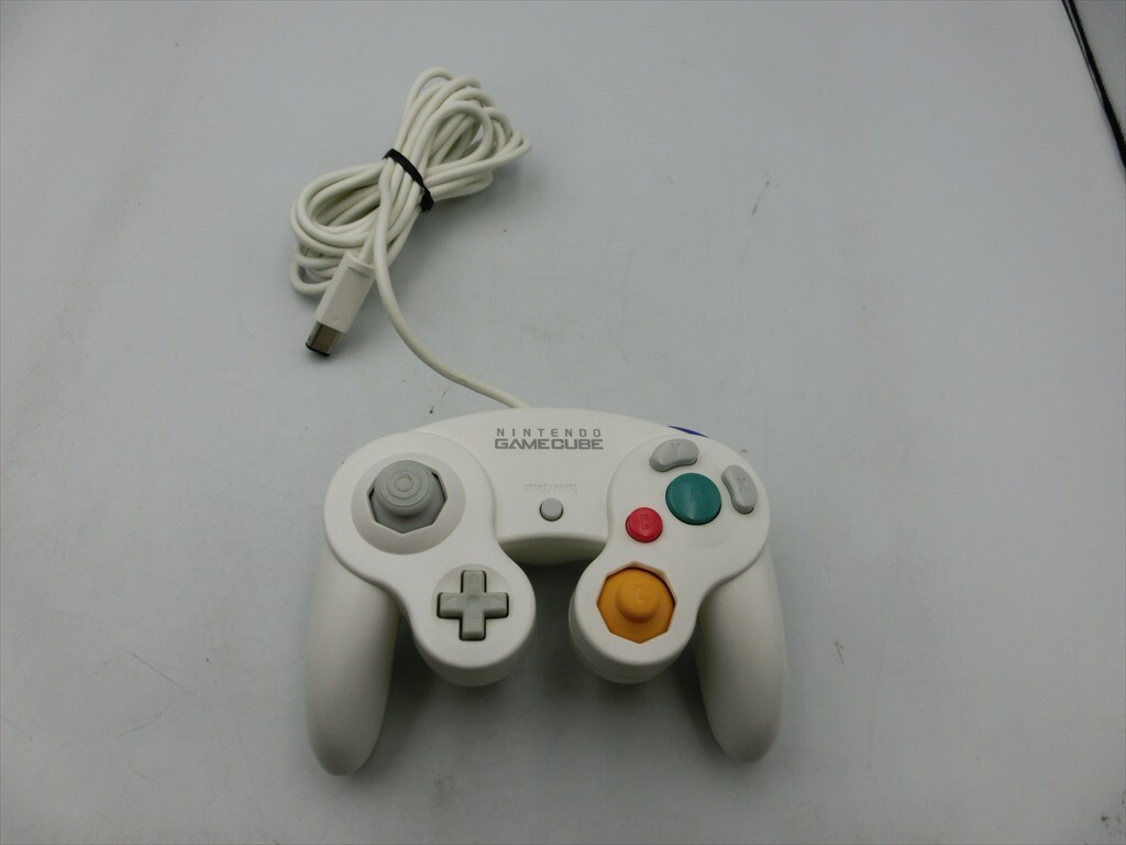 【BS71-23】【60サイズ】1円~/ニンテンドー 任天堂 ゲームキューブ コントローラ ホワイト DOL-003/ジャンク扱い/※傷・汚れ有拍卖