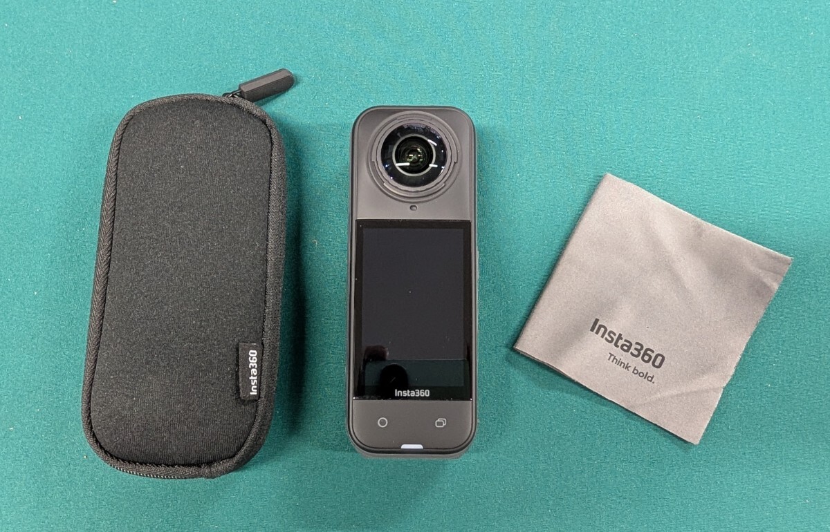 送料無料Insta360 X5アクションカメラ動作品まずまずの美品SDカード付インスタ360拍卖