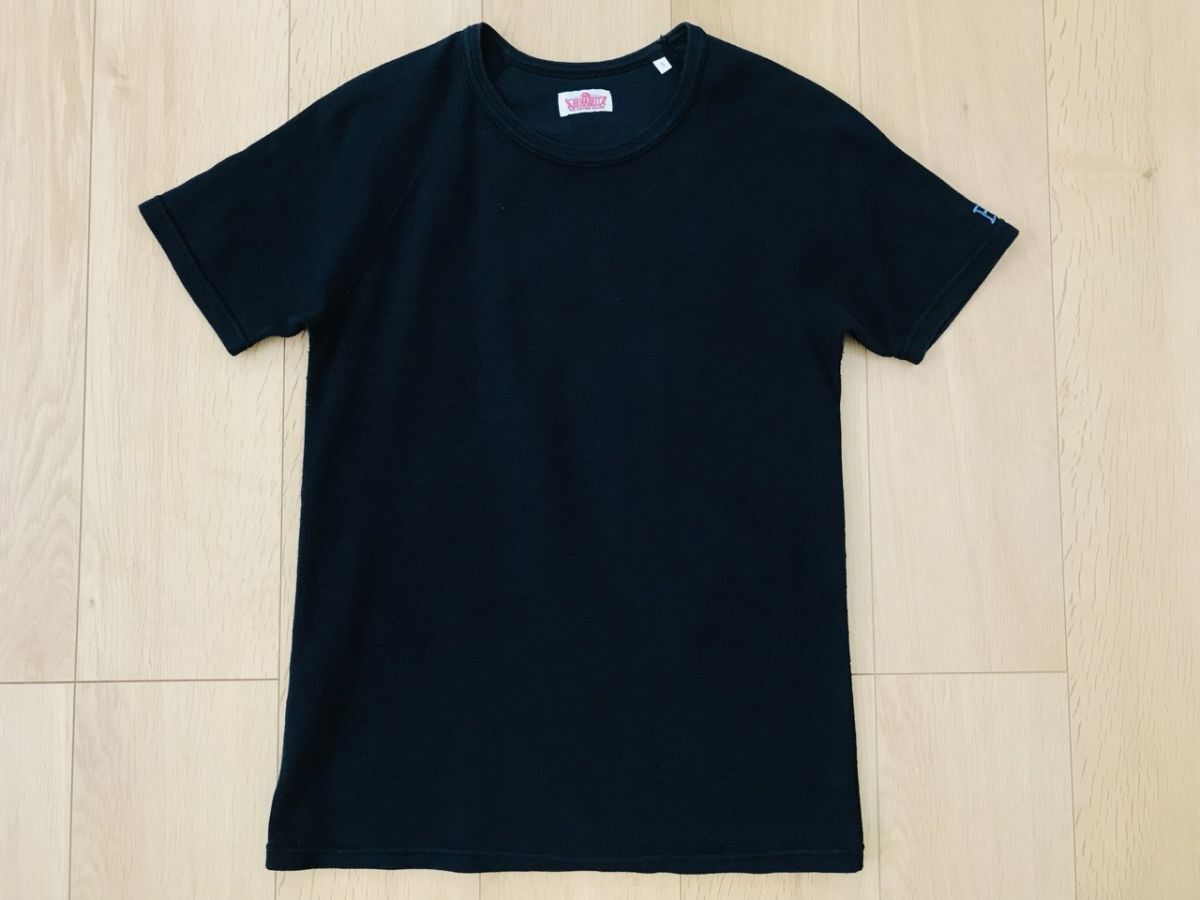 【良品】ハリウッドランチマーケット*H刺繍入りTシャツ*黒*3拍卖