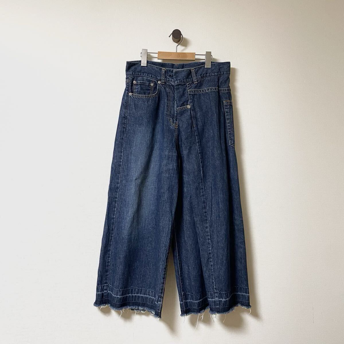 sacai ワイドデニム カットオフ ワイドパンツ拍卖