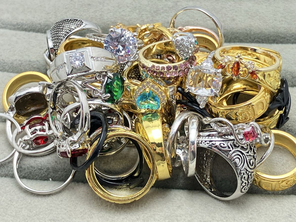 V4 イミテーションリング 同デザイン ジャンク含む 指輪 リング アクセサリー 色ガラス 色石 天然石など 素材不明 まとめ売り レトロ 大量拍卖