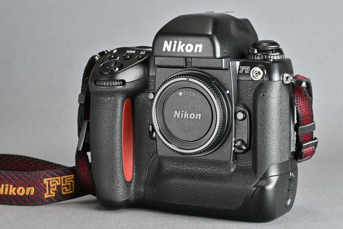 Nikon F5 ニコンF5 フィルム一眼レフ拍卖