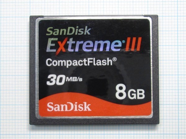 ★SanDisk コンパクトフラッシュ 8GB 中古★送料85円・185円拍卖