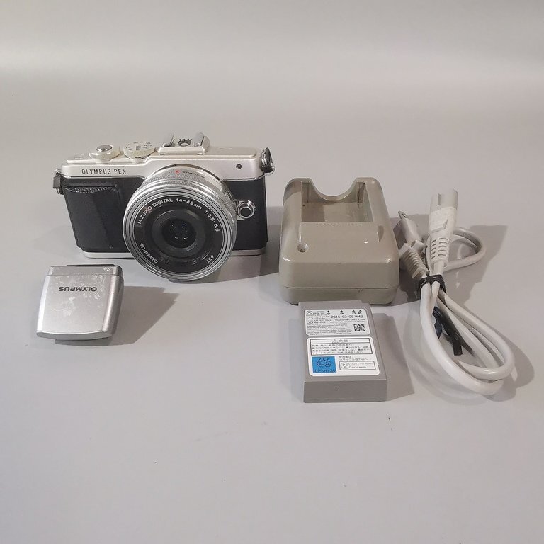 美品 動作品 OLYMPUS PEN Lite オリンパス E-PL7 14-42mm ミラーレス1眼 デジタルカメラ 充電器 Z8812拍卖
