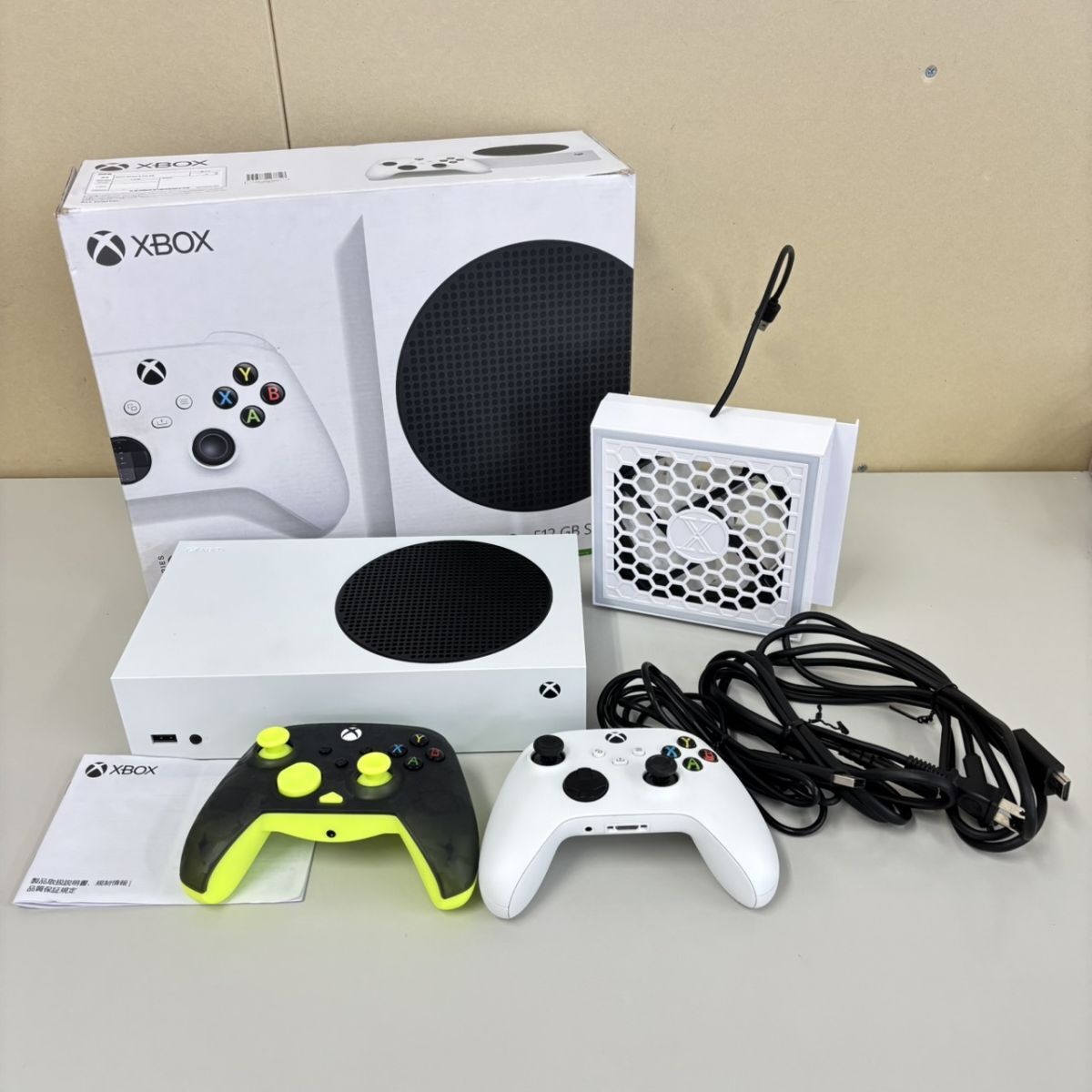 X312-T35-166 Microsoft XBOX Series S 512GB SSD RRS-00015 ホワイトカラー 家庭用 ゲーム機 箱・付属品付き 通電・動作確認済み TE拍卖