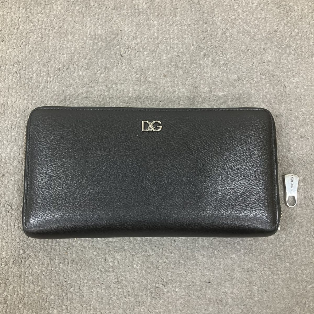 C724-O70-474 DOLCE&GABBANA ドルチェ&ガッバーナ ラウンドファスナー 長財布 ブラックレザー ウォレット シンプル メンズ TB拍卖