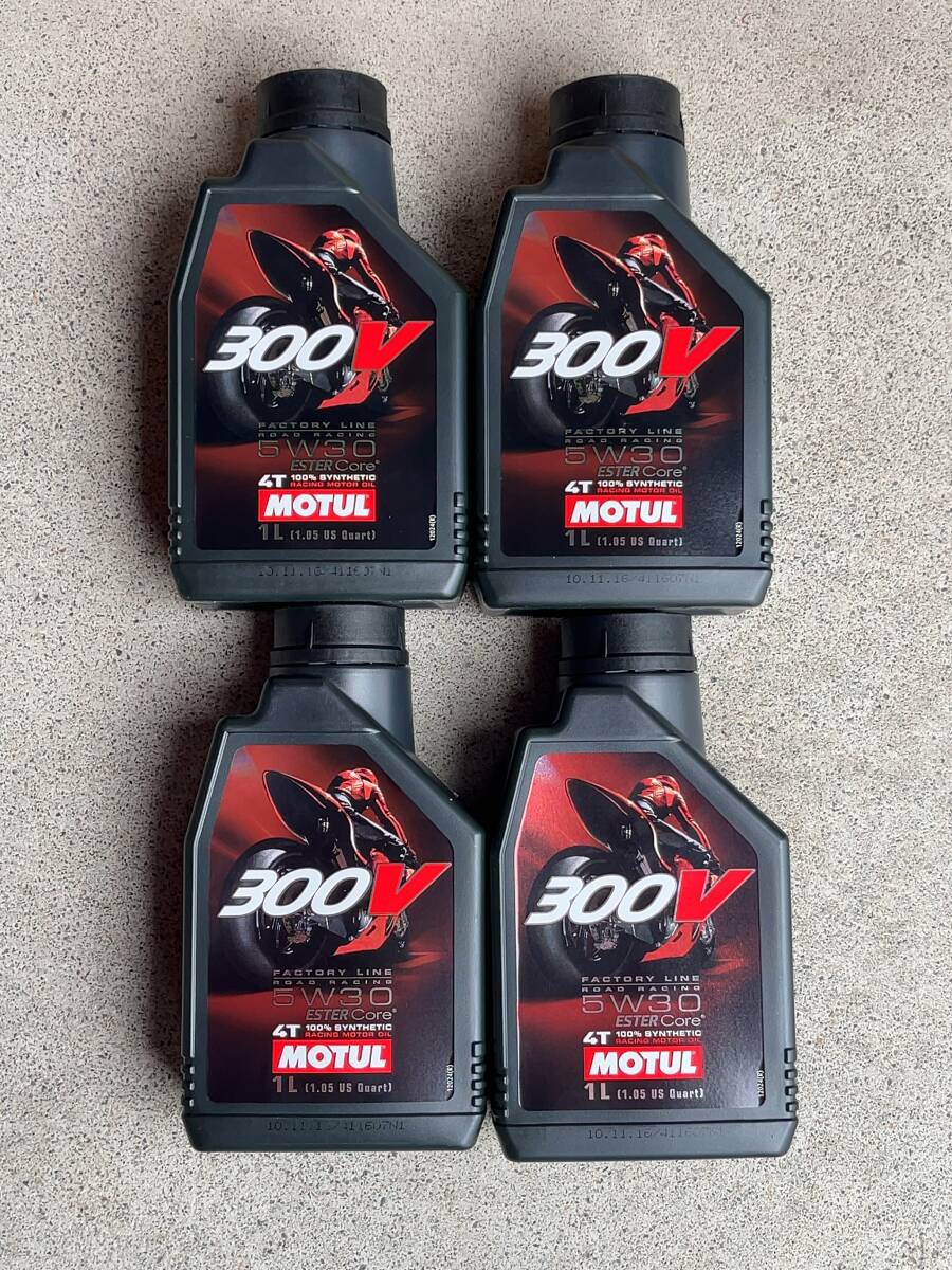 【未開封・長期保管品】MOTUL 300V 5W-30 ★FACTORY LINE ROAD RACING★ 旧モデル・廃盤品 ★100% SYNTHETIC★拍卖