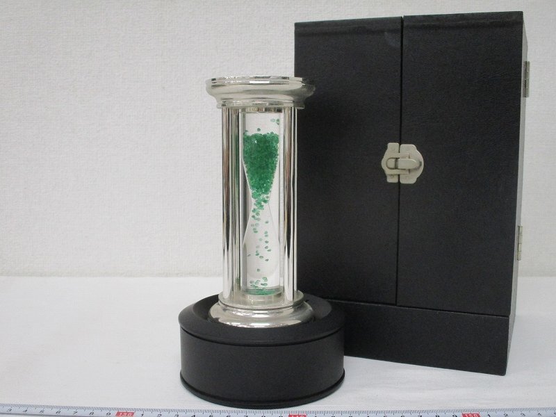 Y3180 金細工 「ロイヤル アワーグラス K18WG ホワイトゴールド エメラルド 砂時計 1015g」 共箱 Royal Hourglass拍卖
