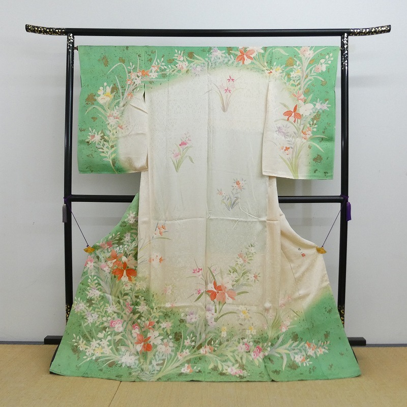 2607A-2115●関着/訪問着/作家物/安達雅一/駒取り刺繍/蘭等/リメイク・材料等に/新品/未仕立て/正絹/絵羽/(梱包サイズ:80)拍卖