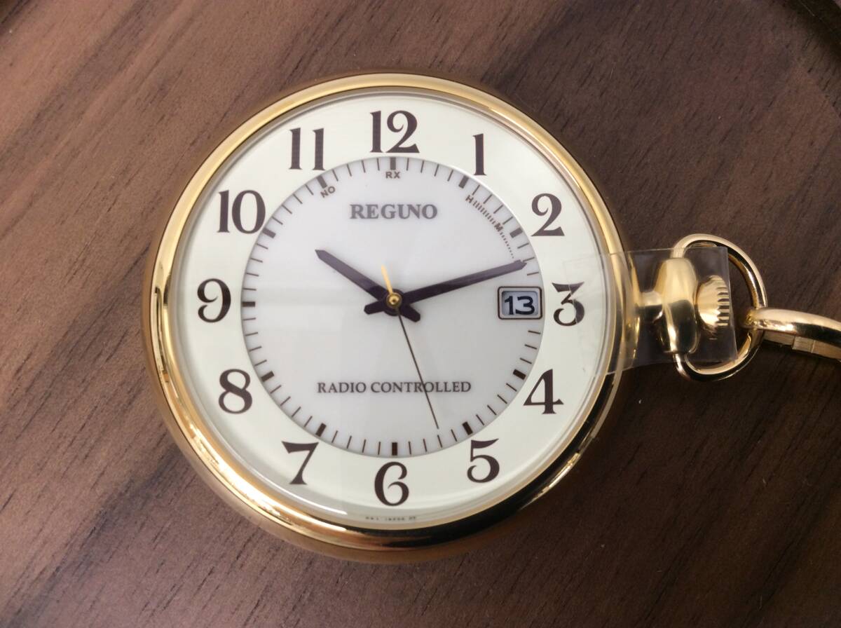 未使用/保管品 CITIZEN REGUNO 懐中時計 電波ソーラー ゴールド色 H415-R005120 GN-4-S スタンド台付き ①円スタート送料無料拍卖