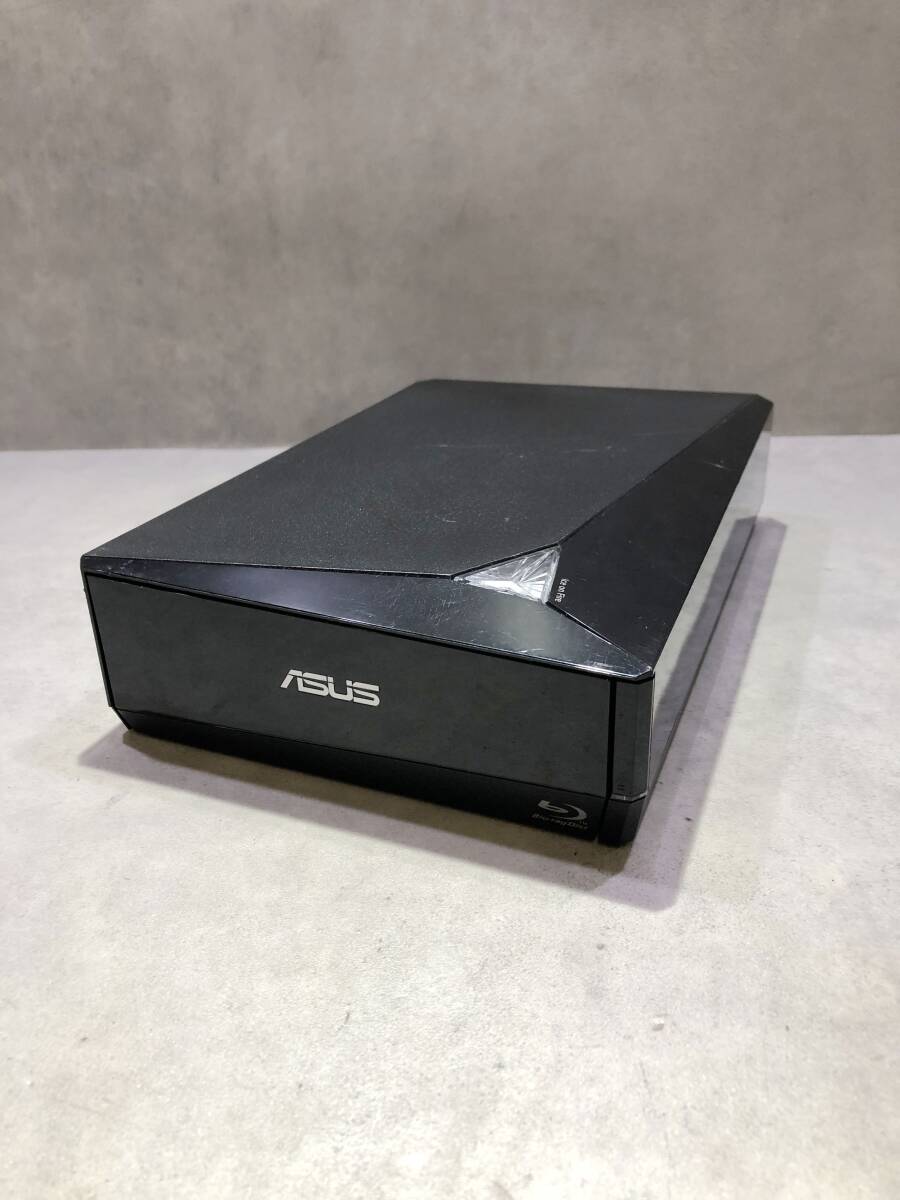 BDドライブ【SA3568◎】ASUS パワフルブルーレイドライブ 書き込み速度16倍 BW-16D1X-U BLK/G/AS/P2G対応 19年製【ジャンク】260808拍卖