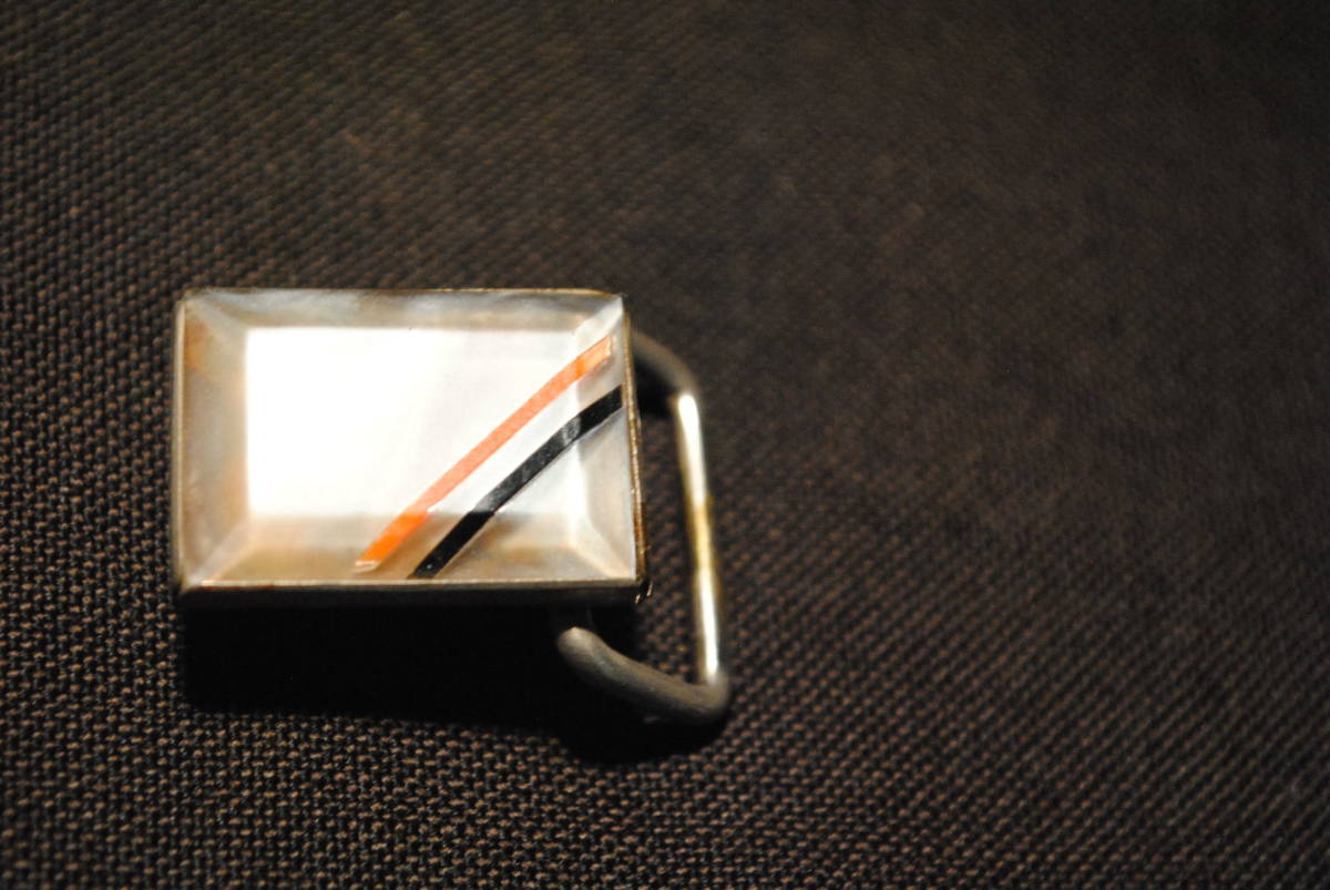 ビンテージ 真珠貝風 バックル 20mmベルト用 拍卖