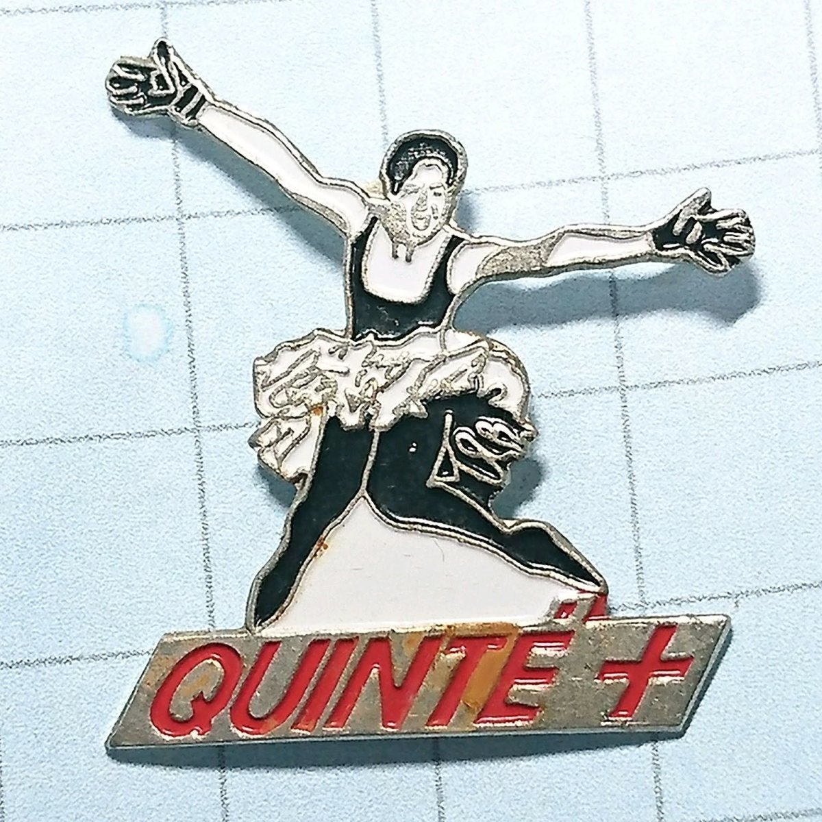 送料無料)ダンサー 輸入 アンティーク ピンバッジ A02659拍卖