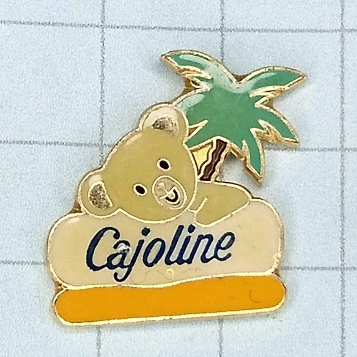 送料無料)熊とヤシの木 輸入 アンティーク ピンバッジ A03253拍卖