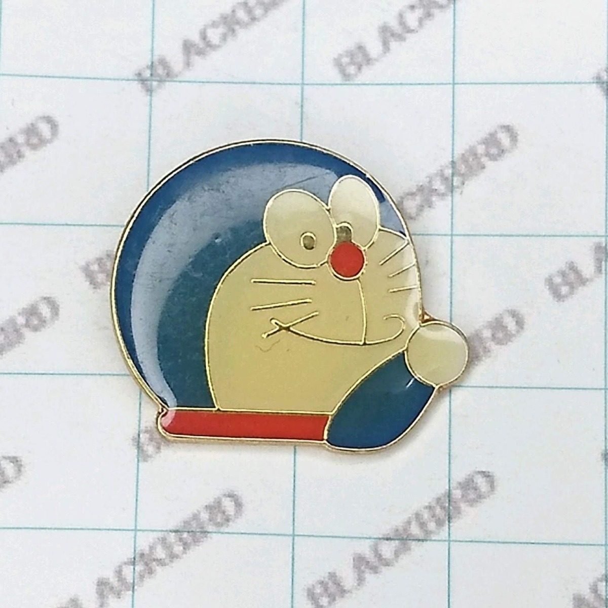 送料無料)ドラえもん 顔 キャラクター ピンバッジ A03764拍卖