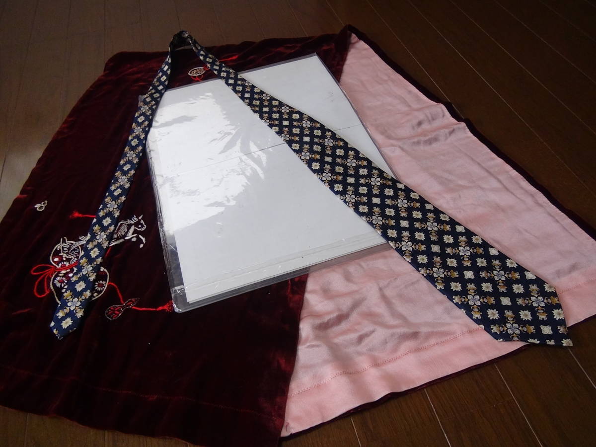 CLAUDIO VALENTINO シルク100% ネクタイ。拍卖