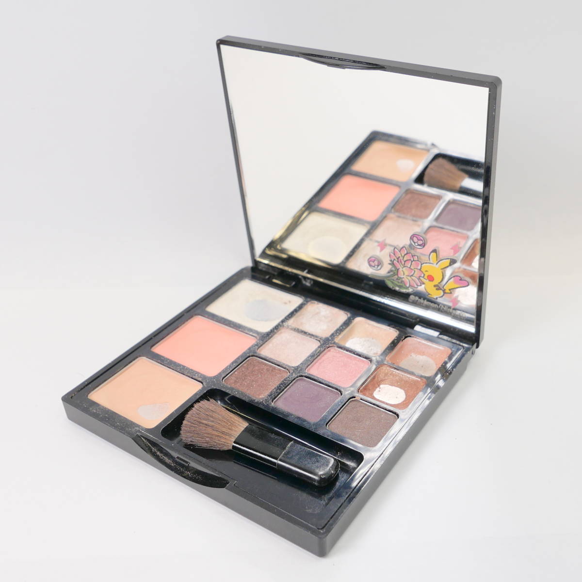 ♪中古コスメ★IT’S DEMO ポケモン マルチパレットP 02拍卖