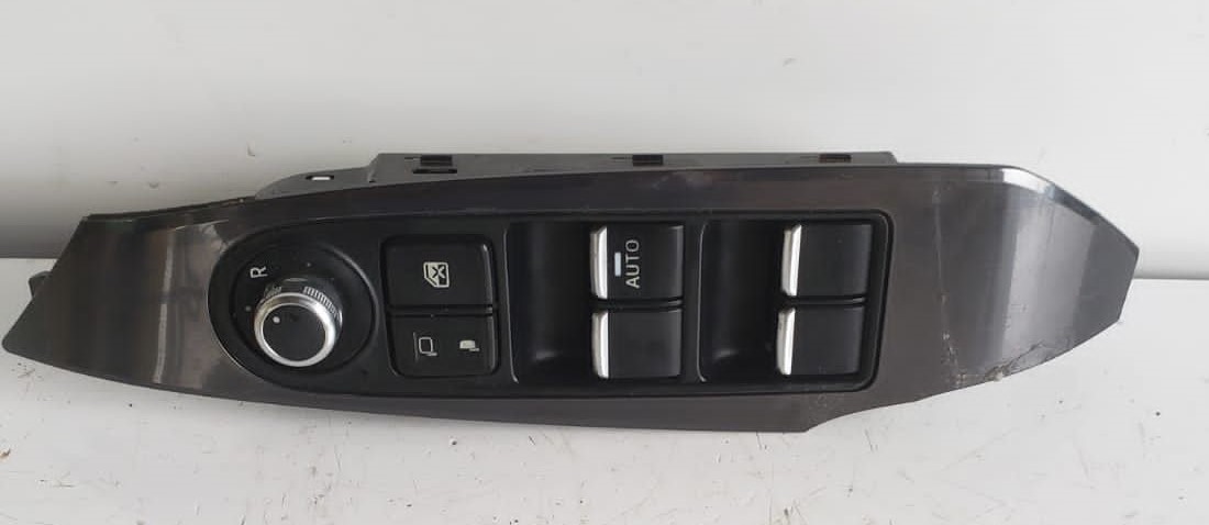 スバル インプレッサ GP7 スイッチパネル拍卖