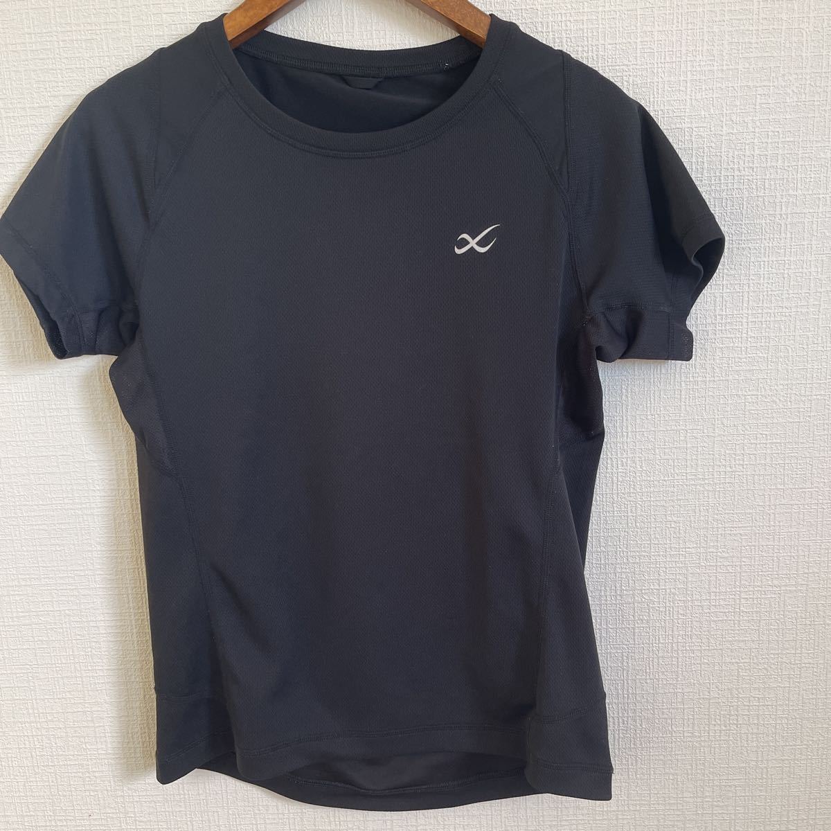 スポーツウェア レディース コンプレッション 半袖 ドライ Tシャツ Sサイズ 黒拍卖