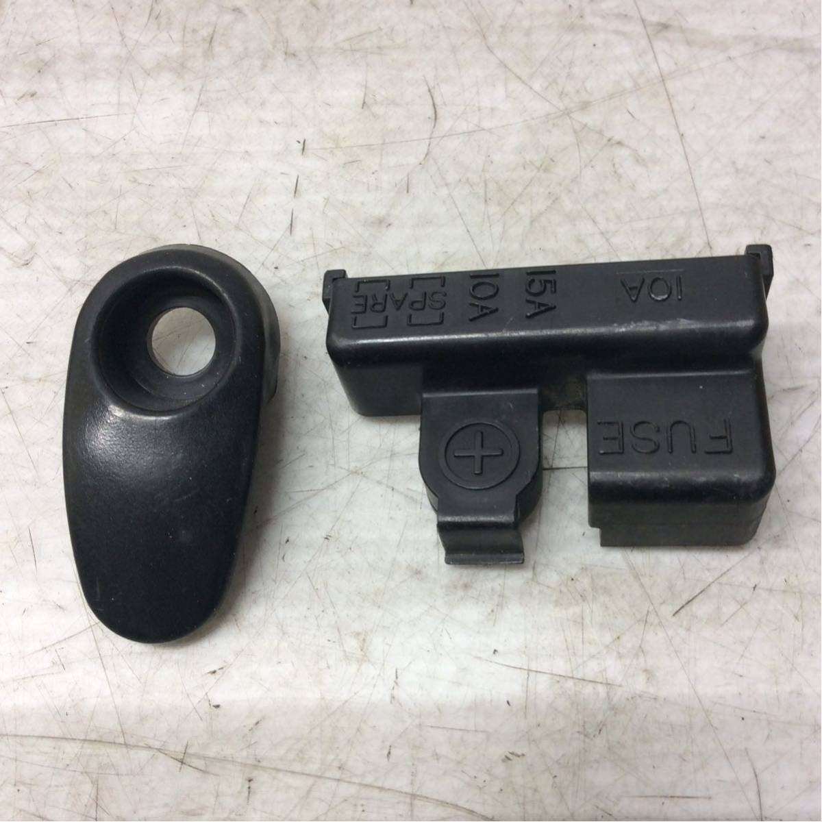 F11-36 ホンダ スマートディオ AF56 コンビニフック バッテリー端子カバー 純正部品拍卖