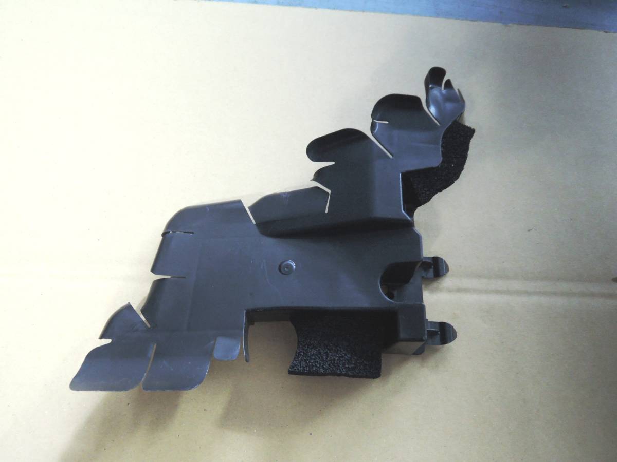 【1円スタート】※同梱不可※30 アルファード ヴェルファイア 純正 ラジエーター シール 16562-37060 #2108拍卖