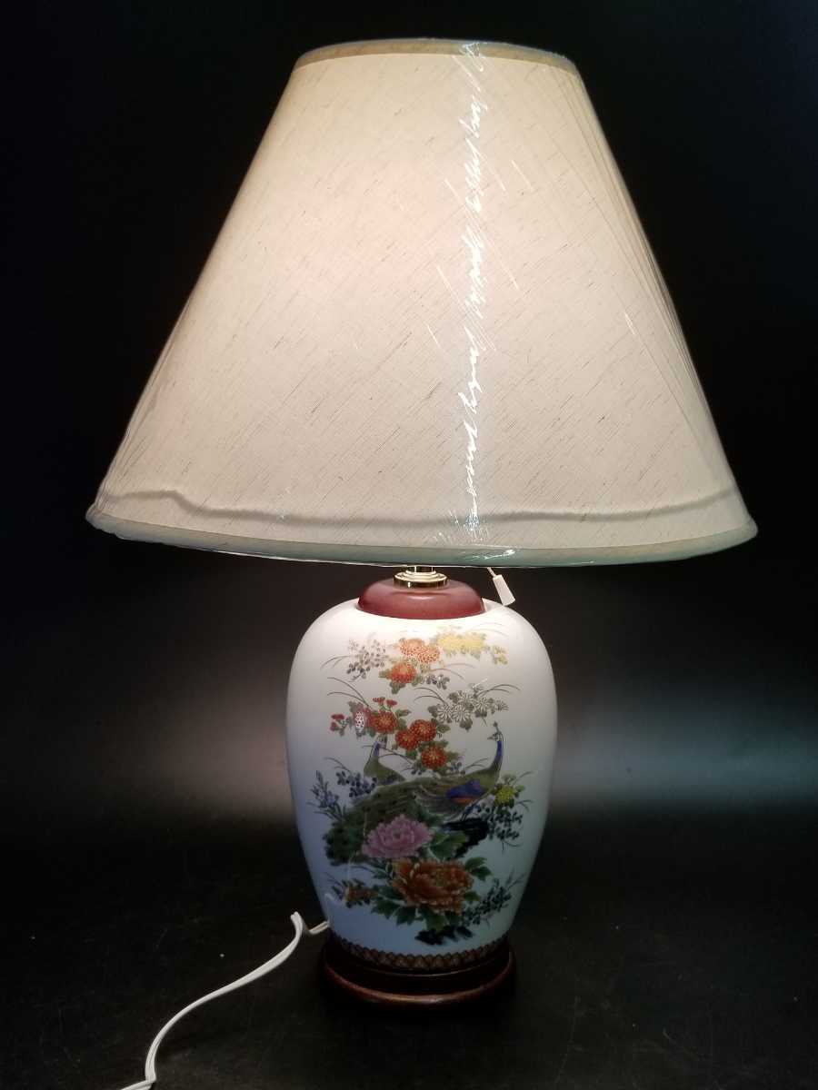 陶器製 スタンドライト 高さ約57cm テーブルランプ デスクライト 卓上 照明 孔雀 花鳥 拍卖