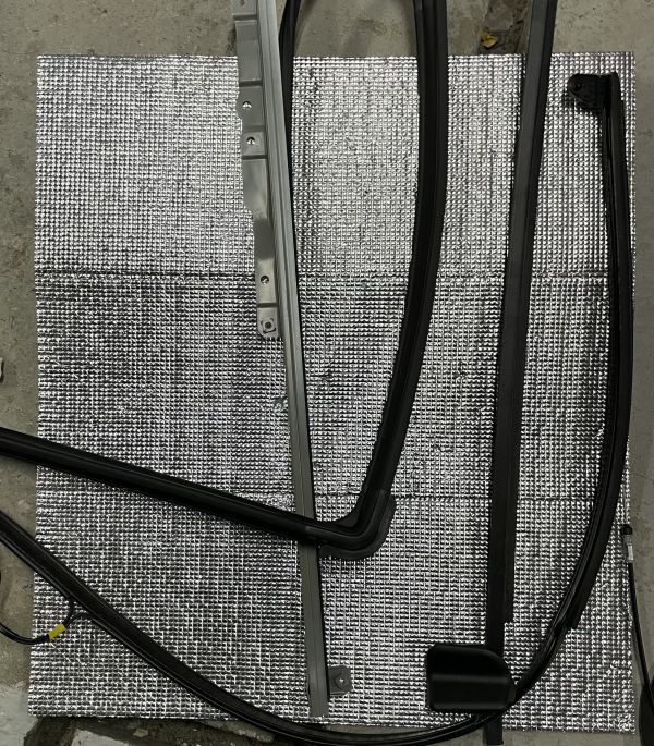 M900A ルーミー 右スライドドア モールセット ガラスレール/ウェザーストリップ/ 水切りモール NO.1629拍卖