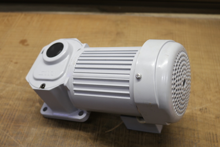 ニッセイ ギアモータ H2FB-22R-10-T020Z 0.2kW 即決価格拍卖