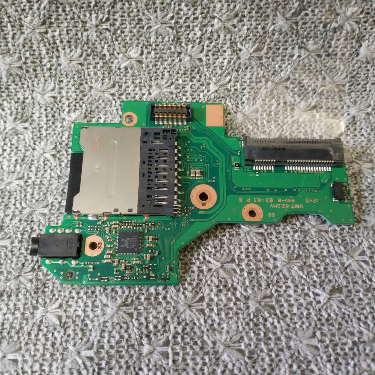 岐阜 送料198円 ★ 東芝 Dynabook R822/WT9HS 用 オーディオ / カードリーダーボード FLX0JK1 A3354A 中古品 ★ 動作確認済み GG100拍卖