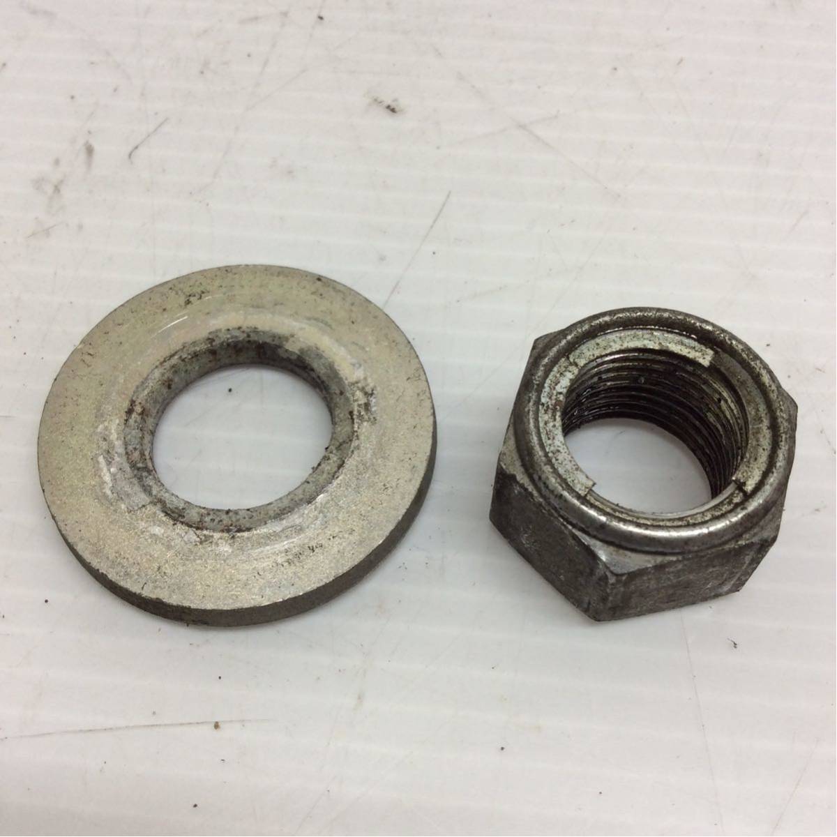 A25-44 スズキ アドレスV50 CA42A リアホイール ナット ワッシャー 純正部品拍卖