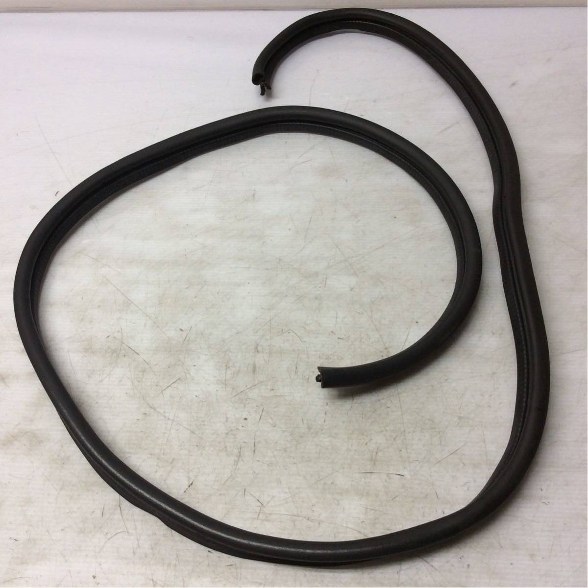 E16-1 ヤマハ マジェスティー250 SG20J メットイン ゴムモール 純正部品拍卖