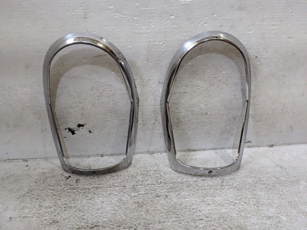 ☆ ベンツ W108 W109 W111 純正 メッキ ヘッドライトリム ☆0929拍卖